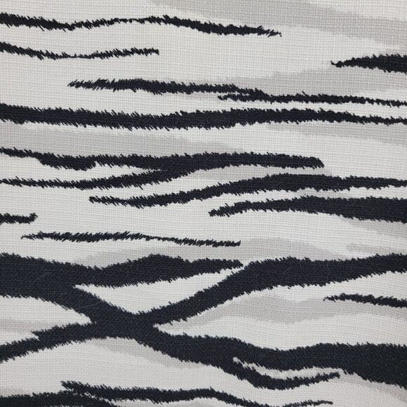 Chico's Blazer Size 2 White Twill Black Gray Tiger Cotton Scoop Career Luncheon - Picture 9 of 12